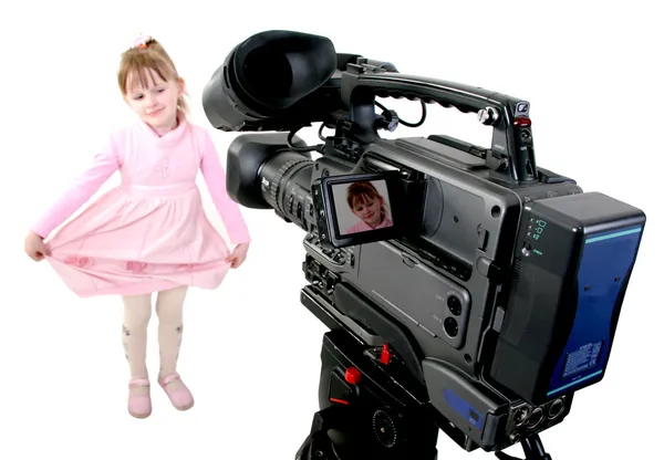 HD-Camcorder schießen ein Mädchen — Stockfoto