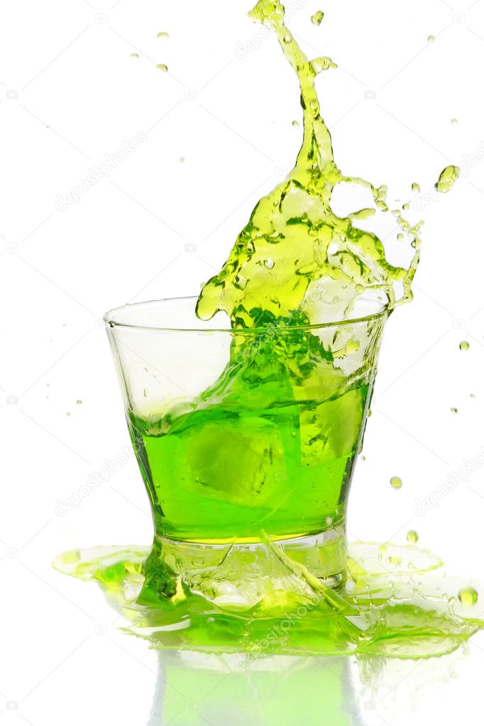 Green cocktail splashing