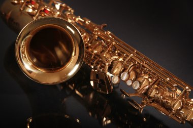 Shiny saxophone clipart