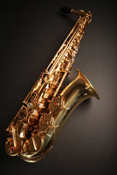 Błyszczący saksofon — Zdjęcie stockowe
