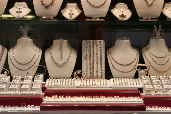 Jewelry store (show-window) — Stock Photo, Image