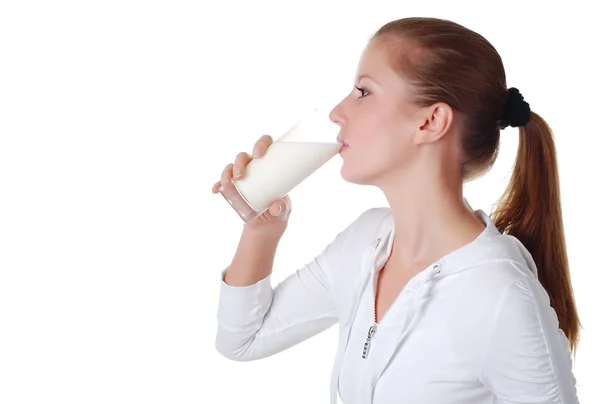 Donna con bicchiere di latte — Foto Stock