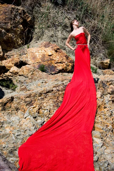 Femme en rouge — Photo