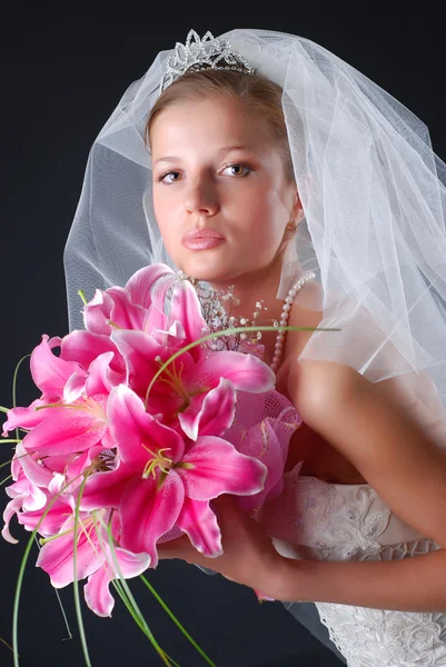 Mladá nevěsta — Stock fotografie