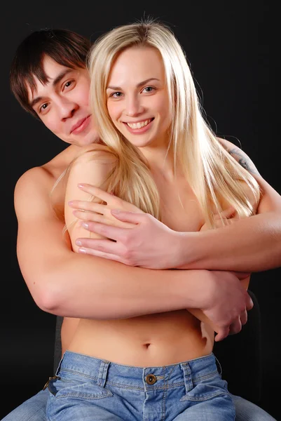 Fiatal szerető pár — Stock Fotó