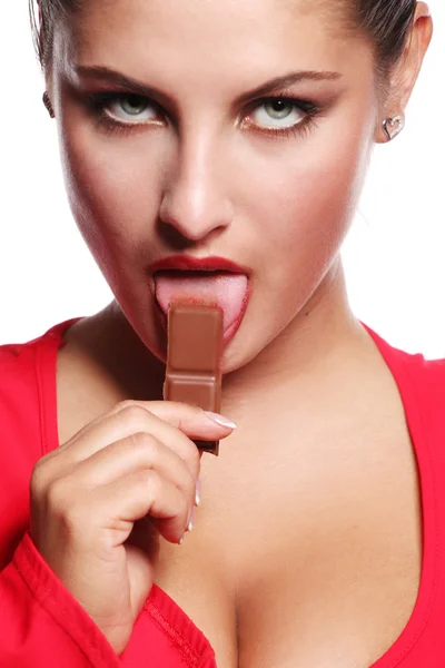 Vrouw en staaf-van chocolade — Stockfoto
