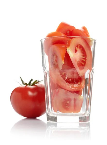 番茄和番茄切片在玻璃 — 图库照片