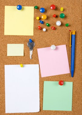 Blank memo notes on cork board clipart