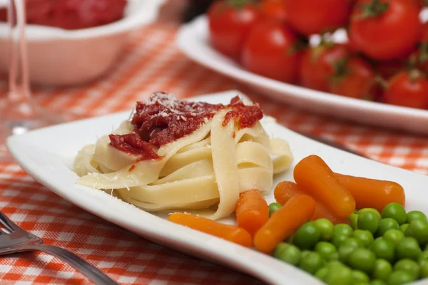 Vegetarian pasta — Stock Photo, Image