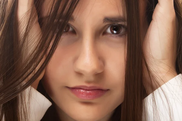 Portret van prachtige tienermeisje — Stockfoto