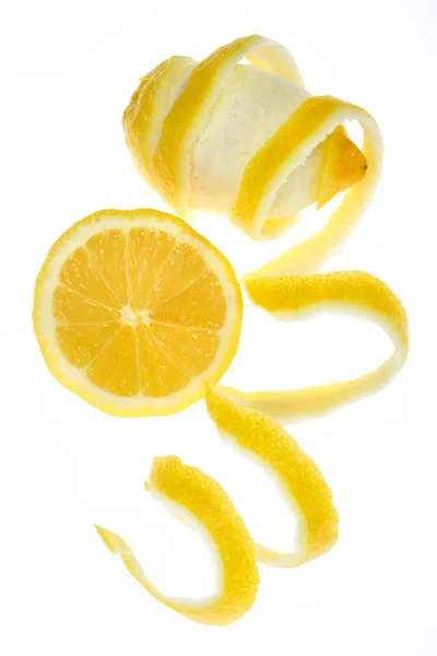 白で隔離されるレモン フルーツ — ストック写真