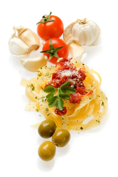 Итальянская паста феттучини — стоковое фото