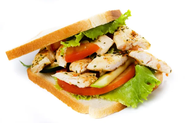 Tavuklu sandviç üzerine beyaz izole — Stok fotoğraf