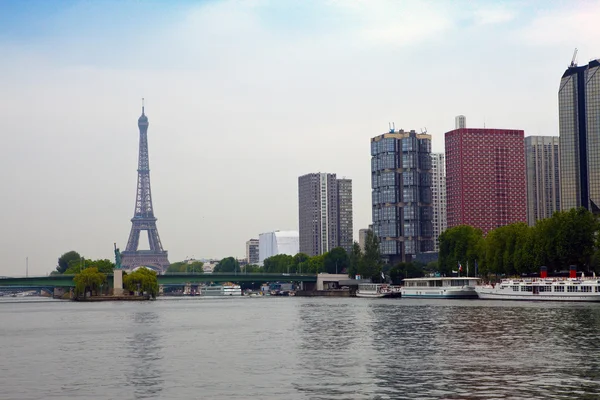 Przemysłowe rodzaju Paryż — Zdjęcie stockowe