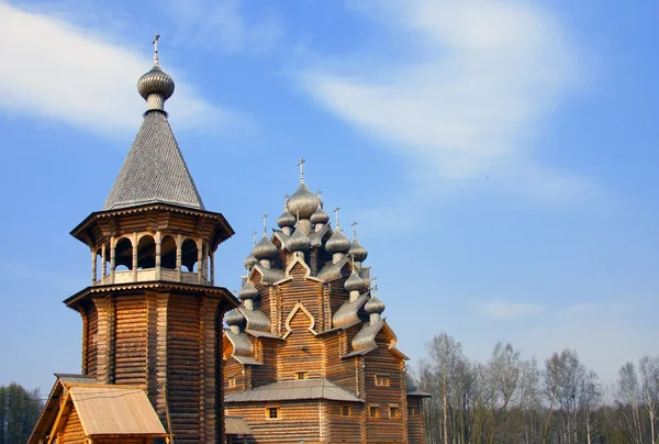 Wooden orthodox church in name of Cover All-holy mother of God, Russia (Pok — Stock Photo, Image