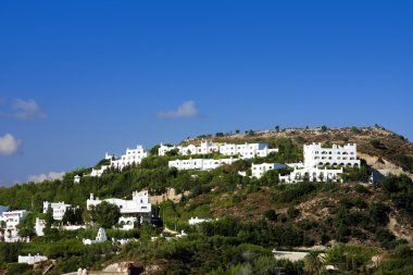 tepenin üst kısmında bina Yunanistan, Rodos,