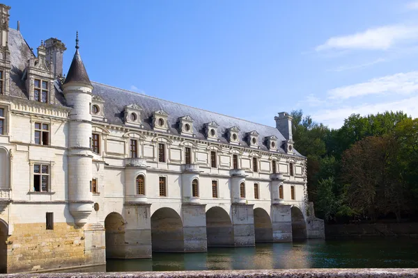 Chateau de chenonceau.castle av en dal av floden loire. Frankrike. — Stockfoto