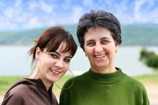 Mother and teenager girl — Stock Photo, Image