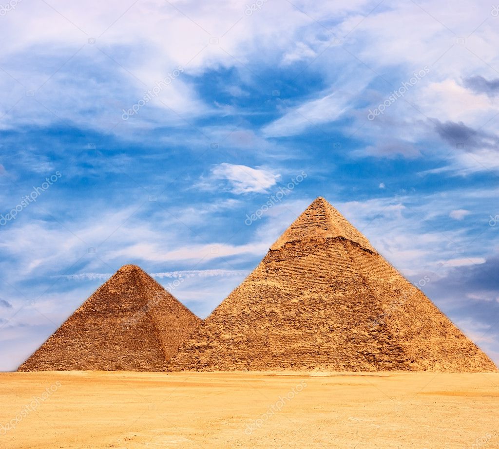 176 254 Pyramide Stock Photos Images Download Pyramide Pictures On Depositphotos