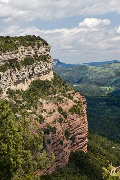 Meszes sziklák tavertet, Katalónia — Stock Fotó