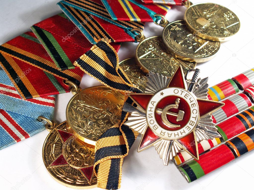 Medals to war heroes