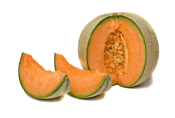 Melon et deux segments isolés sur fond blanc — Photo