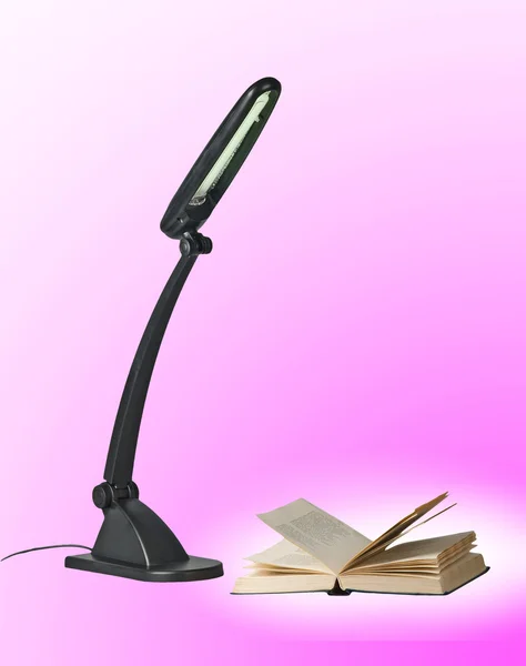 Lampa i książki — Zdjęcie stockowe