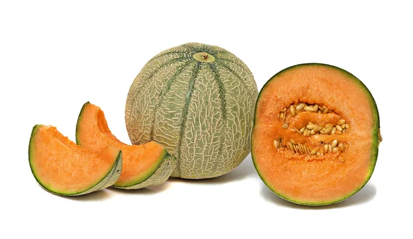 Melone e segmenti isolati su sfondo bianco — Foto Stock