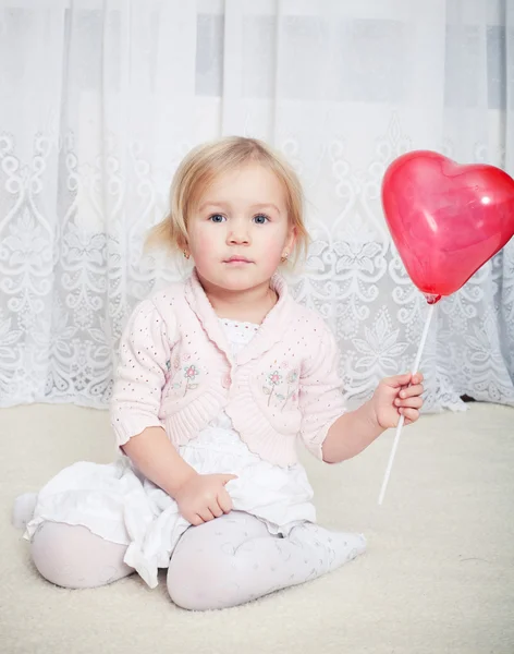 心气球的女孩 — 图库照片