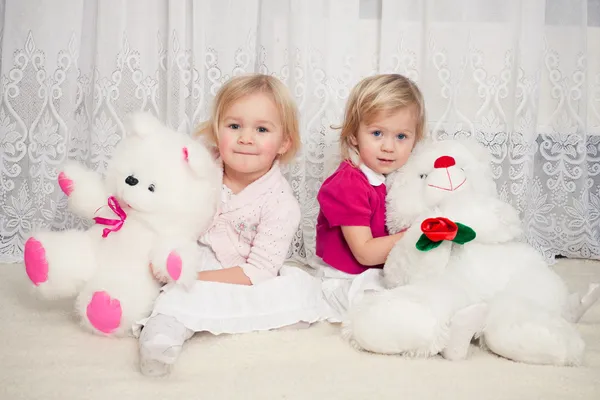 Two girls with teddy bears — Stock Photo, Image