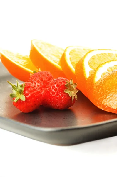 Oranje & aardbeien — Stockfoto