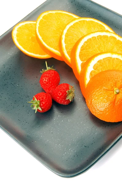 Orange & strawberries — Stock Photo, Image