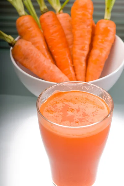 Jus de carotte frais — Photo
