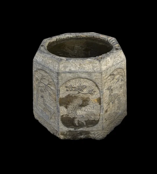 Starobylé kamenné kbelík — Stock fotografie