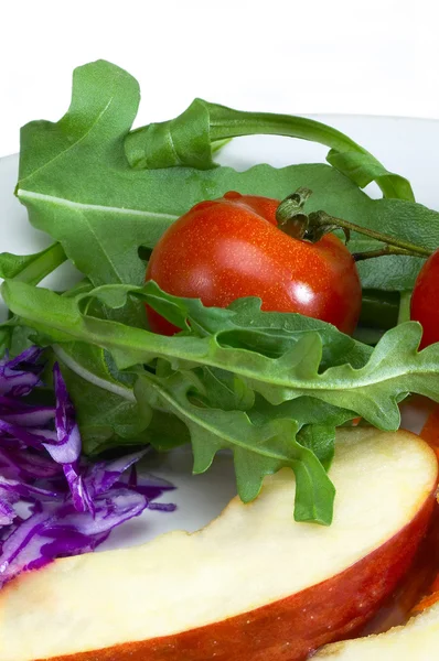 Інгредієнт салату на тарілці — стокове фото