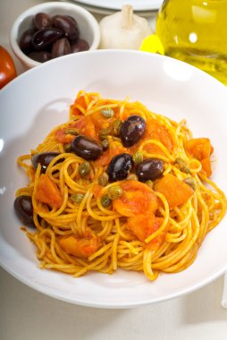 Spagetti makarna sıpagetti