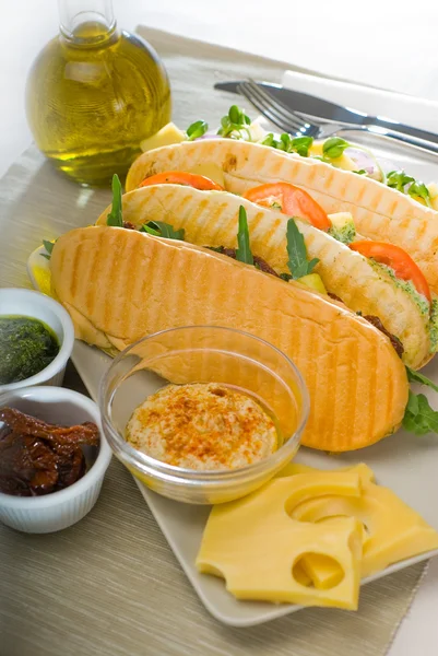 Sortierte Panini-Sandwich — Stockfoto