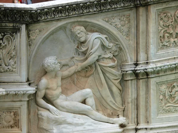 Siena - fonte panel gaia — Stok fotoğraf