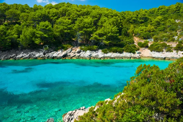 Blauwe lagune in de Adriatische Zee — Stockfoto