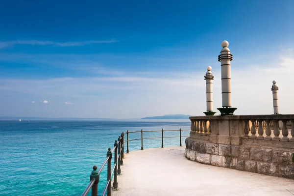Naturskön utsikt över Adriatiska havet — Stockfoto