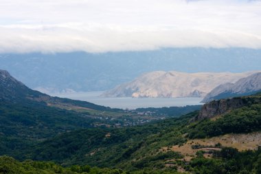 baska dağlarda