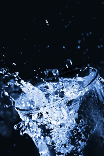 Splash em um copo . — Fotografia de Stock