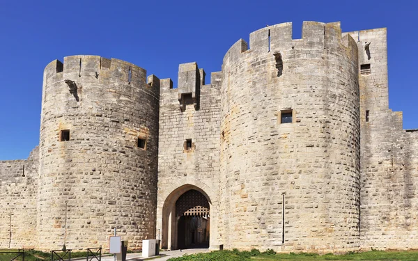 Door of Aigues Mortes — Stock Photo, Image