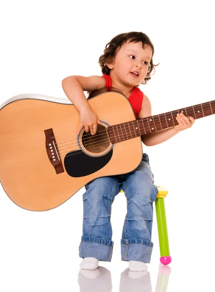 Маленький гитарист . — стоковое фото