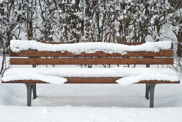 Bench in the Snow — Stock Photo, Image