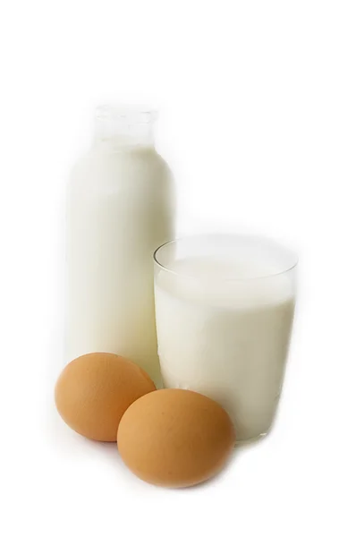 Ovos e leite — Fotografia de Stock
