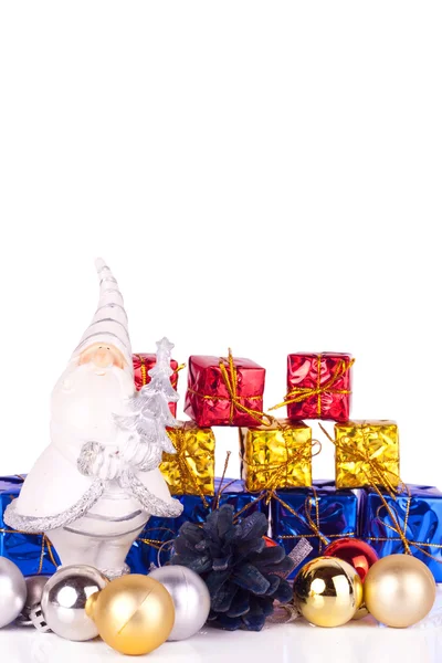 Santa con regalos y bolas de Navidad —  Fotos de Stock