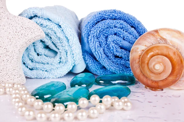 Towels, stones and pearls — Stock Photo, Image