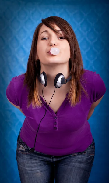 Girl with bubble gum — Stock Photo, Image