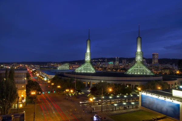 Portland oregon şehir manzarası mavi bir saatte 2 — Stok fotoğraf